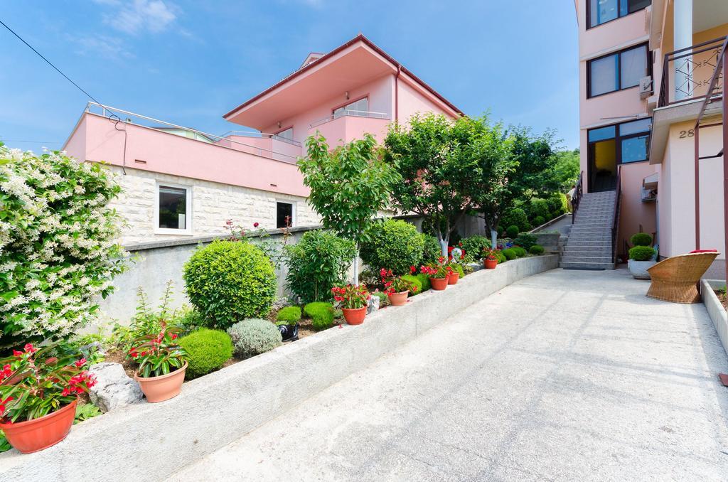Apartment Katarina Crikvenica Exterior photo